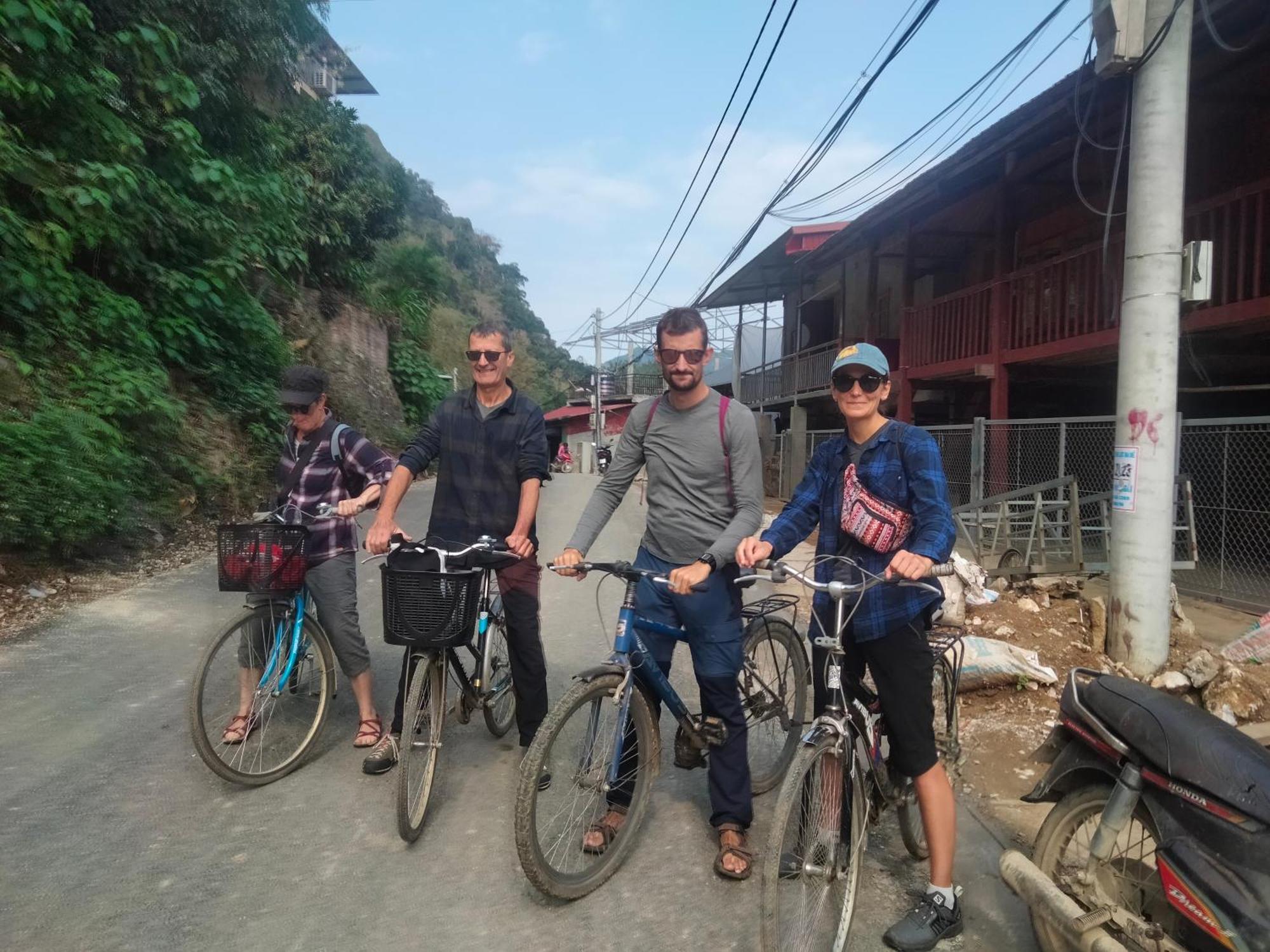 Tran Xuan Homestay Ba Be Luaran gambar