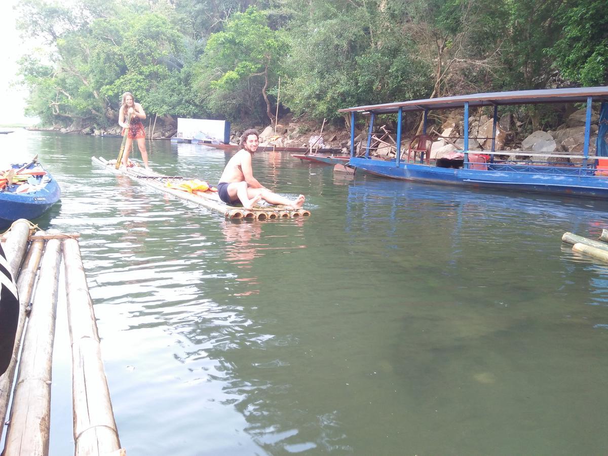 Tran Xuan Homestay Ba Be Luaran gambar