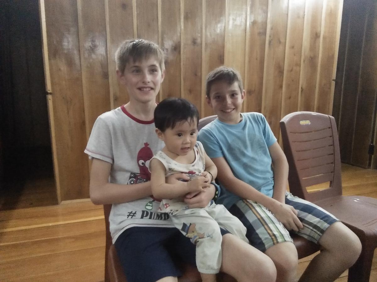 Tran Xuan Homestay Ba Be Luaran gambar