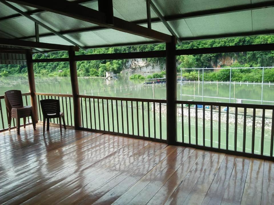 Tran Xuan Homestay Ba Be Luaran gambar